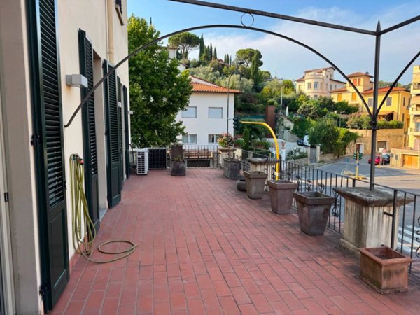 appartamento in vendita a Firenze in zona Campo di Marte