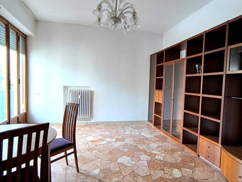 appartamento in vendita a Firenze in zona Campo di Marte