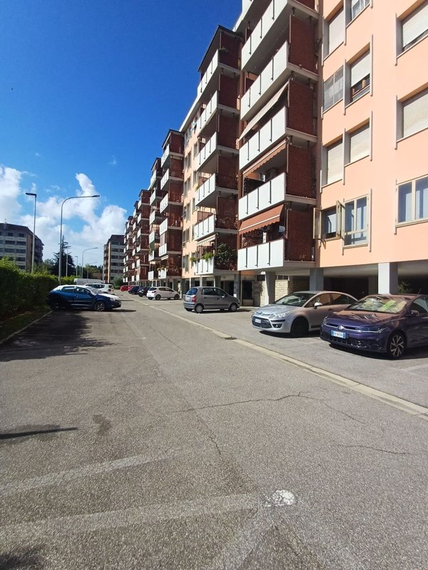 appartamento in vendita a Firenze in zona Isolotto