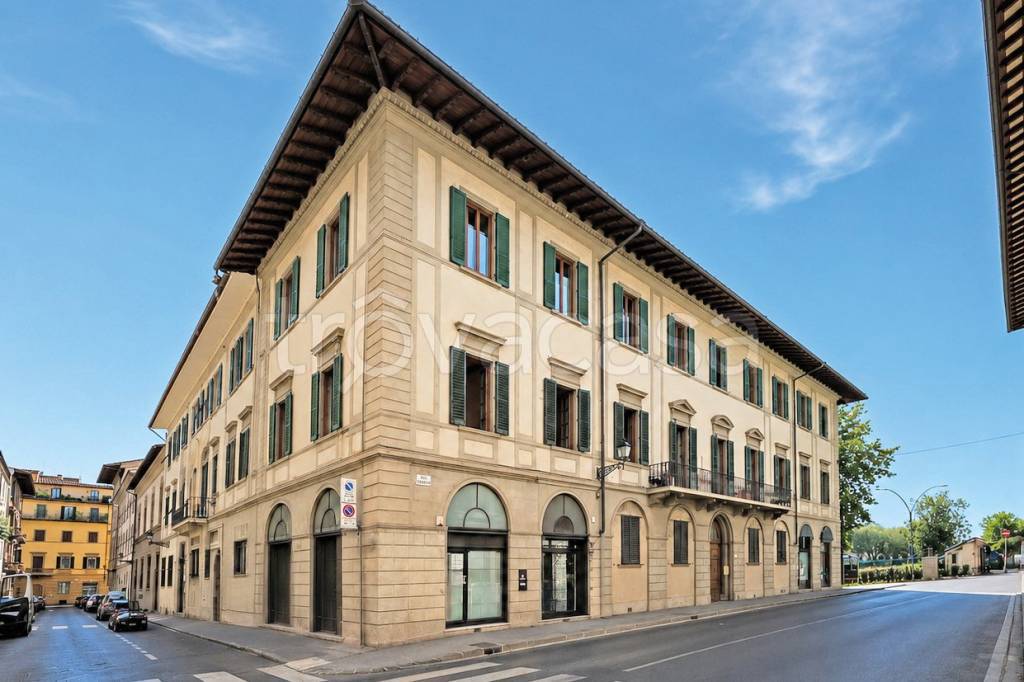 appartamento in vendita a Firenze in zona Statuto