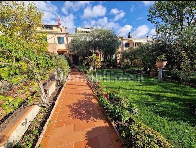 casa indipendente in vendita a Firenze in zona Galluzzo