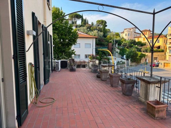appartamento in vendita a Firenze in zona Campo di Marte