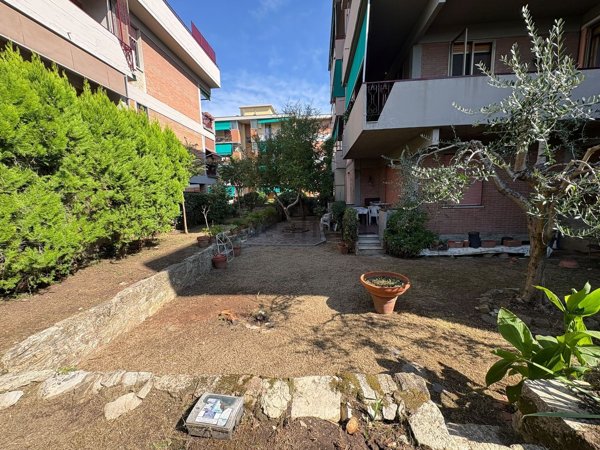 appartamento in vendita a Firenze in zona Legnaia