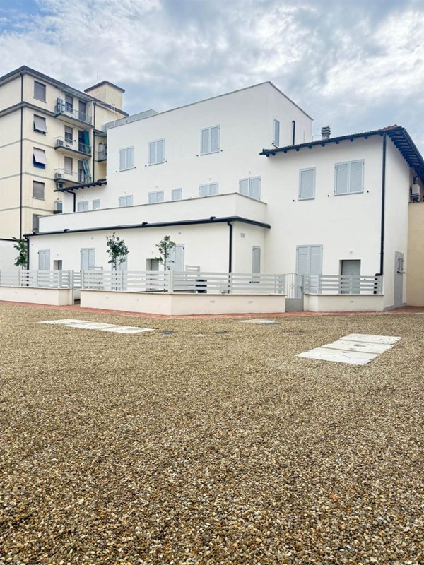 casa indipendente in vendita a Firenze in zona Careggi