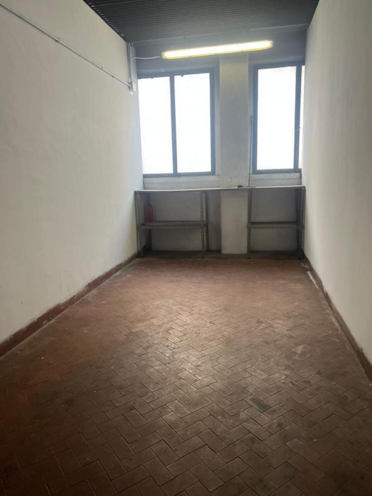 box auto in vendita a Firenze in zona Rifredi