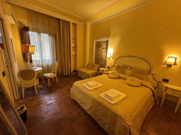 appartamento in vendita a Firenze in zona Centro Santa Croce