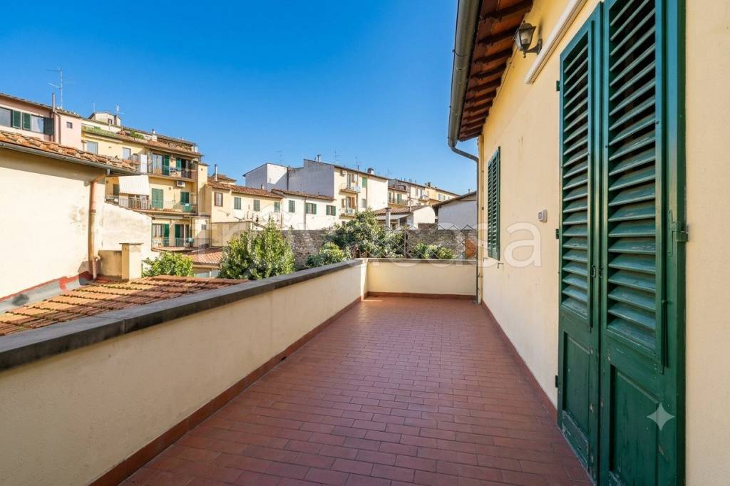 appartamento in vendita a Firenze in zona Ognissanti
