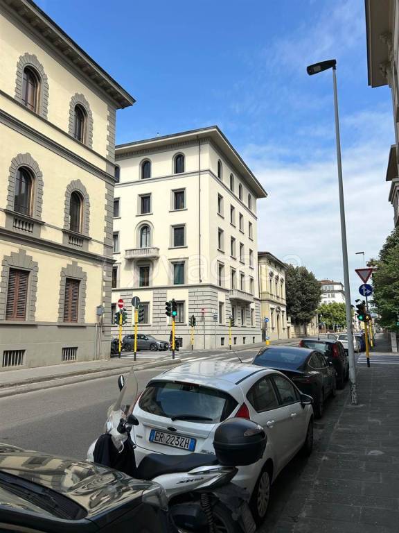 appartamento in vendita a Firenze in zona Statuto