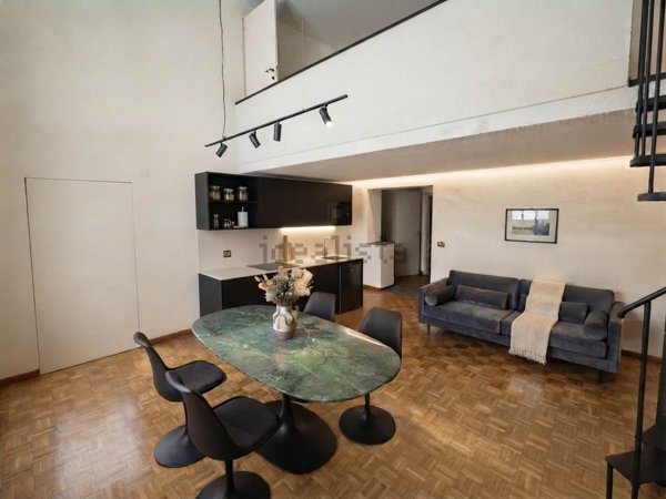 appartamento in vendita a Firenze in zona Campo di Marte