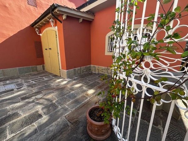 casa indipendente in vendita a Firenze in zona Statuto