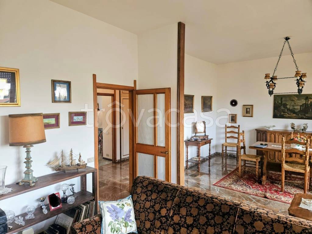 appartamento in vendita a Firenze in zona Legnaia