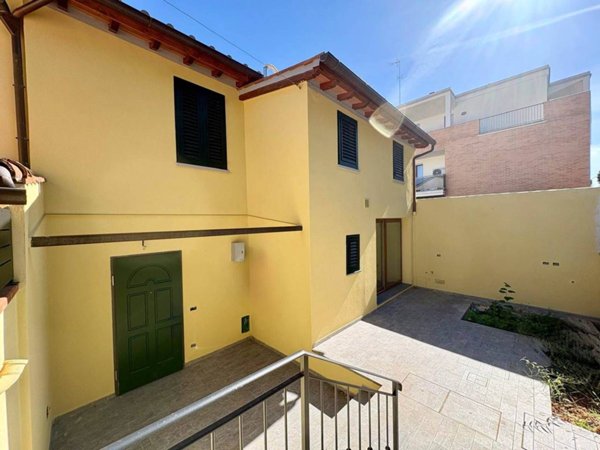 casa indipendente in vendita a Firenze in zona Novoli