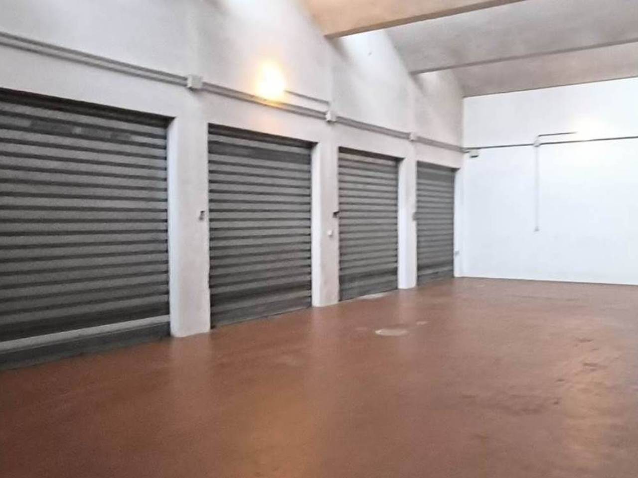 box auto in vendita a Firenze in zona Novoli
