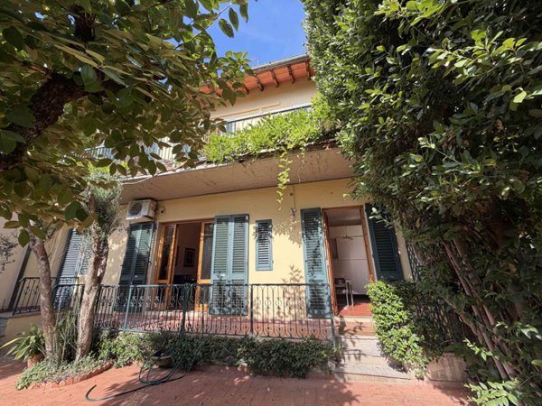 casa indipendente in vendita a Firenze in zona Galluzzo