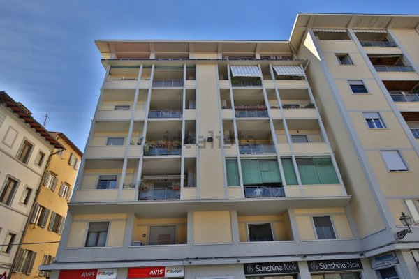appartamento in vendita a Firenze in zona Centro Santa Maria Novella