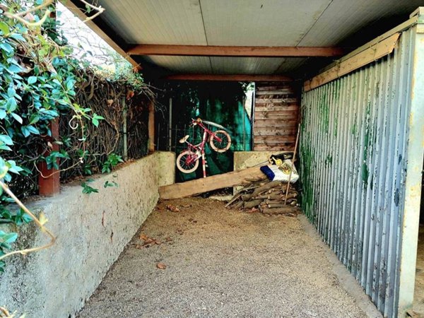 box auto in vendita a Firenze in zona Isolotto