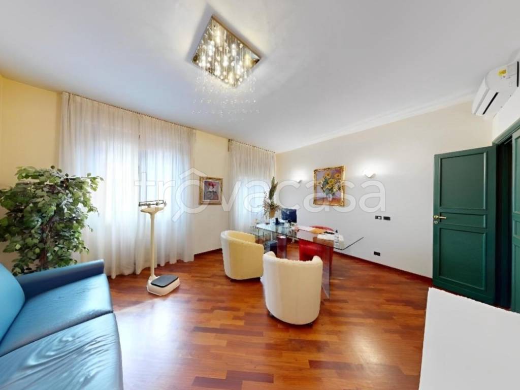 appartamento in vendita a Firenze in zona Centro Santa Maria Novella