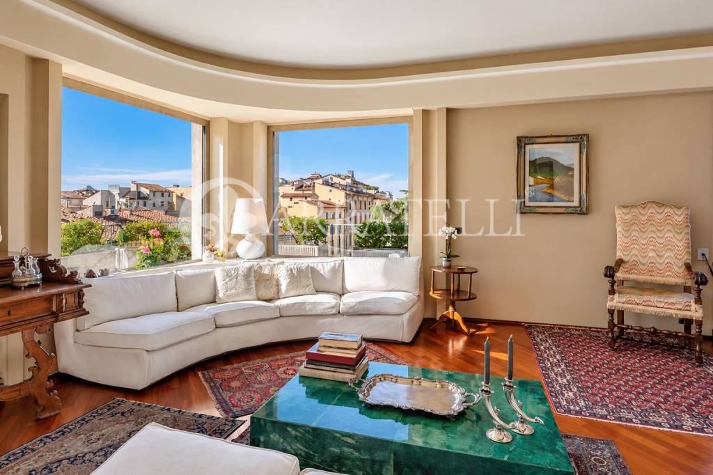 appartamento in vendita a Firenze in zona Ognissanti