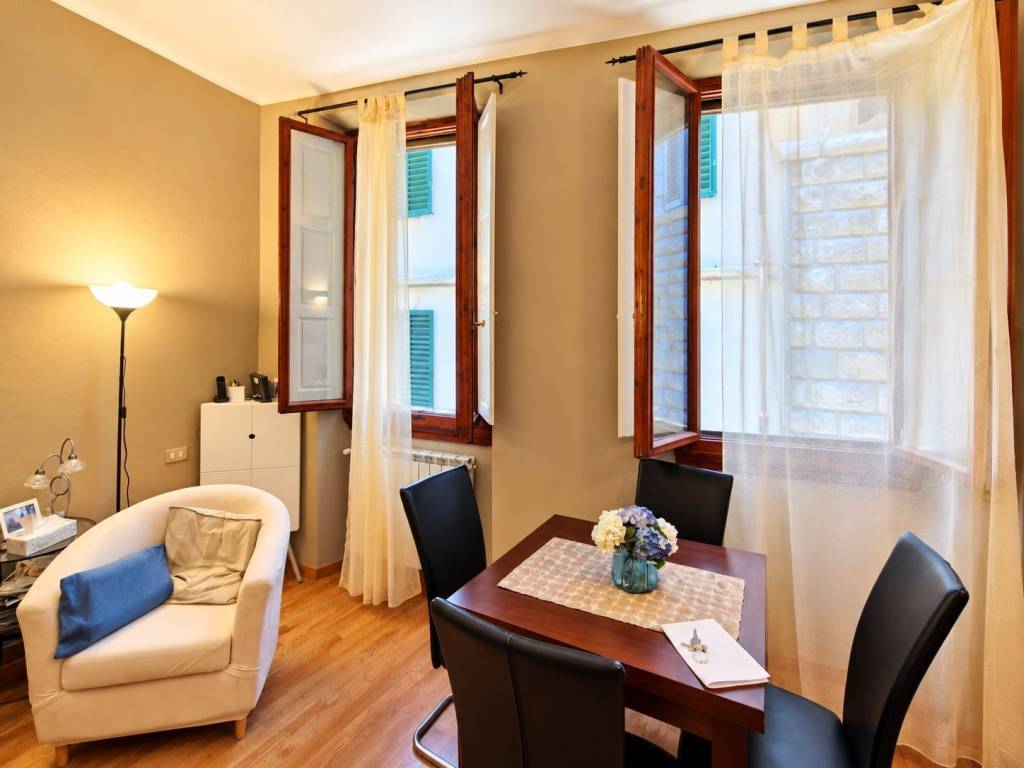 appartamento in vendita a Firenze in zona Centro Santa Croce