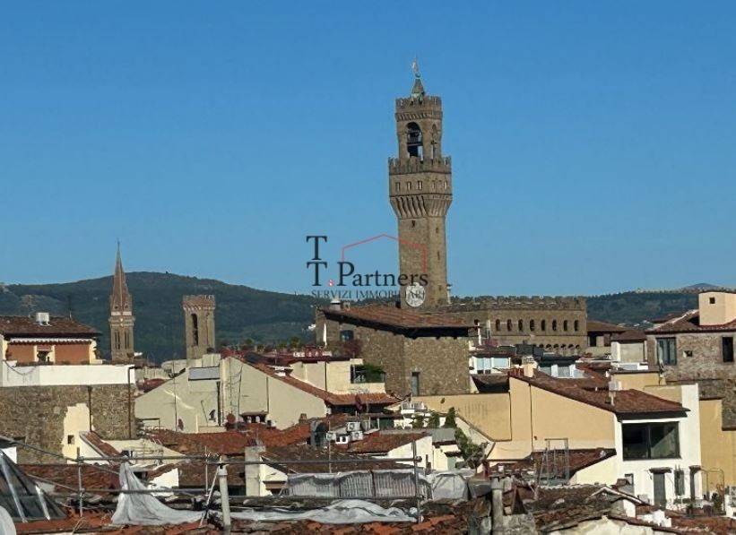 appartamento in vendita a Firenze in zona Pitti