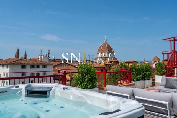 appartamento in vendita a Firenze in zona Centro Santa Croce