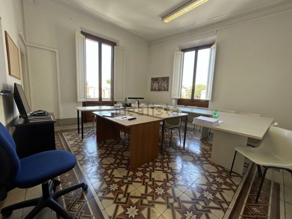 ufficio in vendita a Firenze in zona Centro Santa Maria Novella