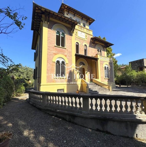 casa indipendente in vendita a Firenze