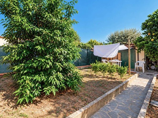 casa indipendente in vendita a Firenze in zona Peretola