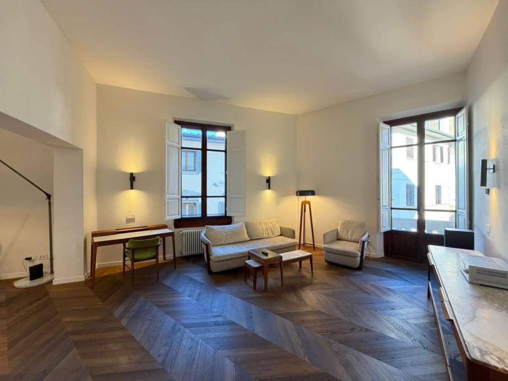 appartamento in vendita a Firenze in zona Centro San Lorenzo