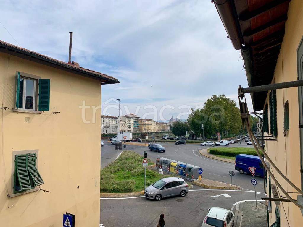 appartamento in vendita a Firenze in zona Isolotto