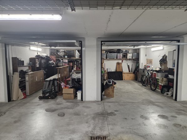 box auto in vendita a Firenze in zona Ponte a Greve