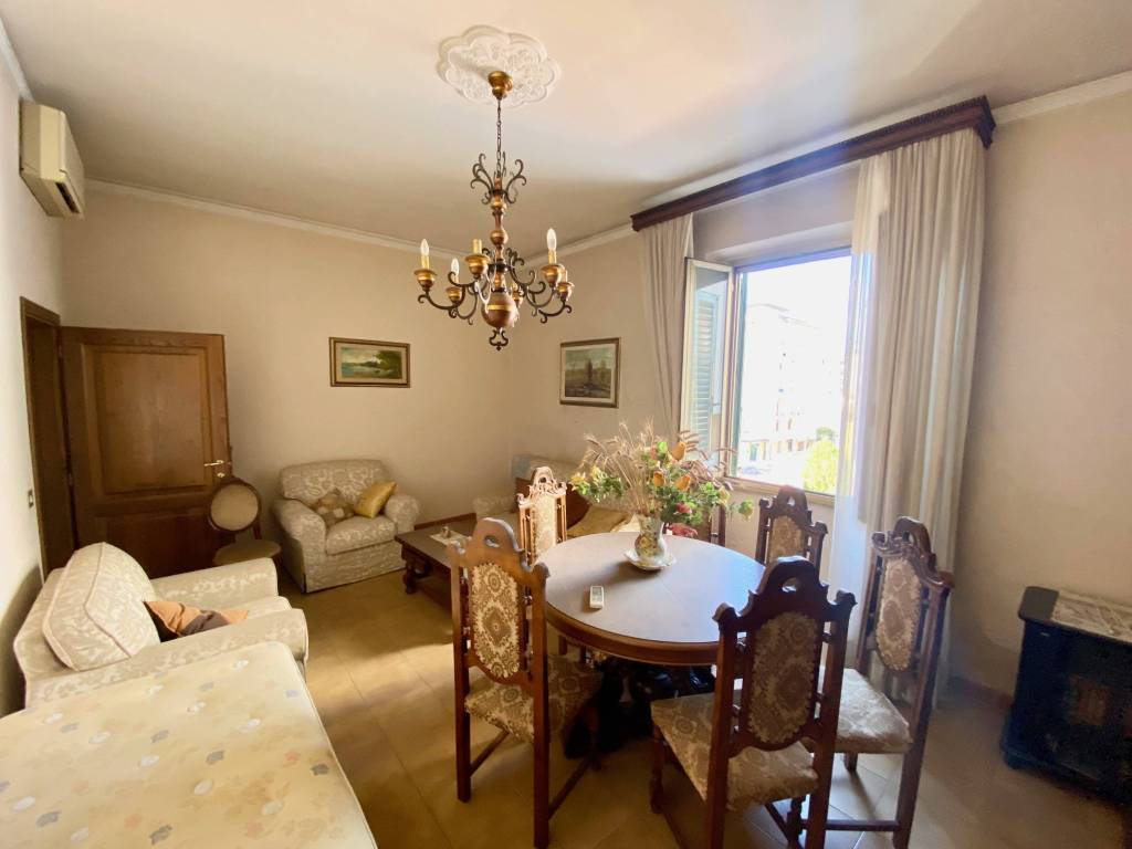 appartamento in vendita a Firenze in zona Careggi