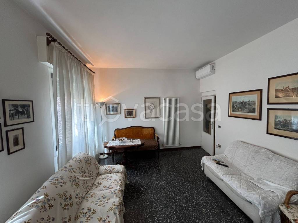 appartamento in vendita a Firenze in zona Coverciano
