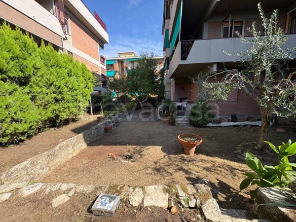 appartamento in vendita a Firenze in zona Soffiano