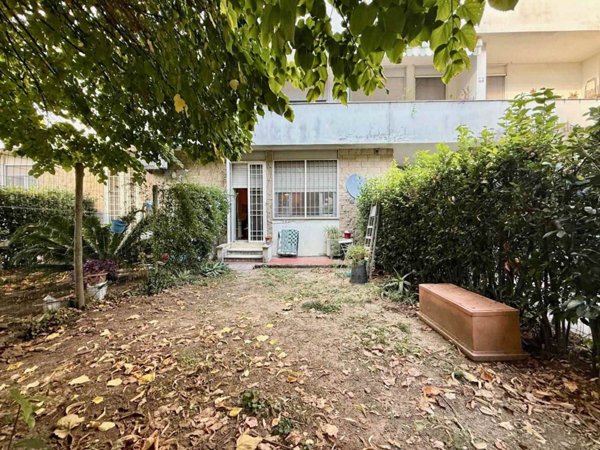 appartamento in vendita a Firenze in zona Isolotto