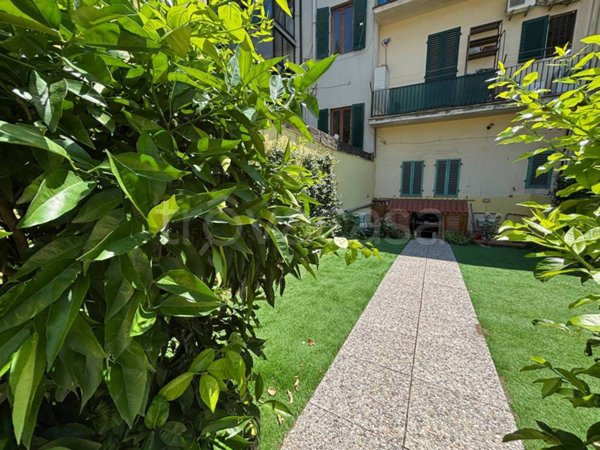 appartamento in vendita a Firenze in zona Pignone