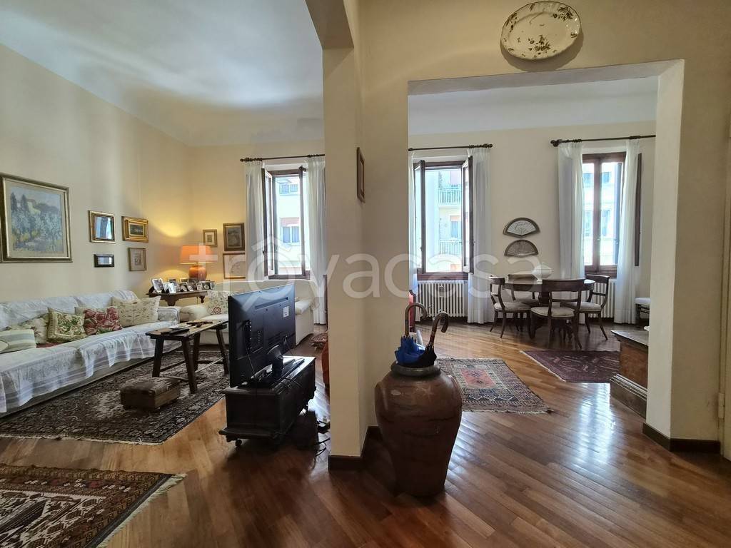 appartamento in vendita a Firenze in zona Campo di Marte