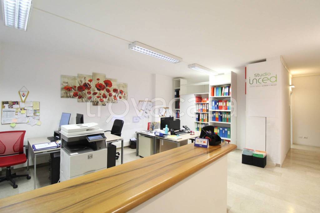 ufficio in vendita a Firenze in zona Gavinana