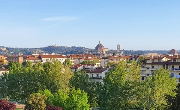 casa indipendente in vendita a Firenze