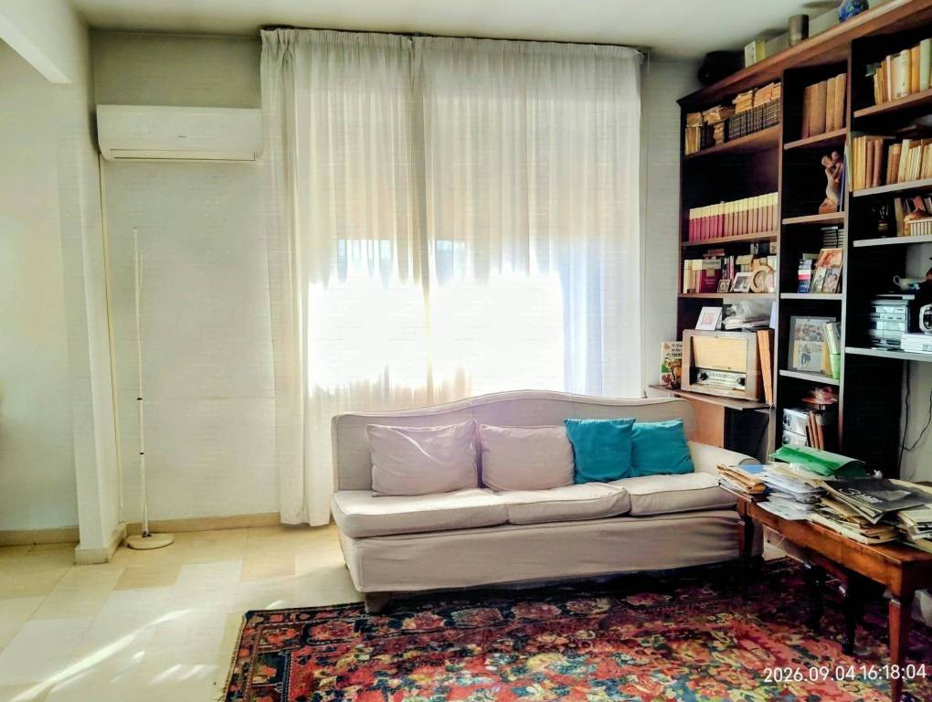 appartamento in vendita a Firenze in zona Campo di Marte