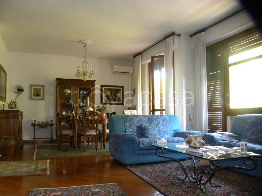appartamento in vendita a Firenze in zona Campo di Marte