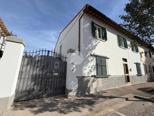 appartamento in vendita a Firenze in zona Brozzi