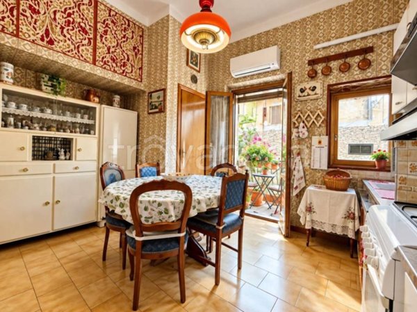 appartamento in vendita a Firenze in zona Ognissanti