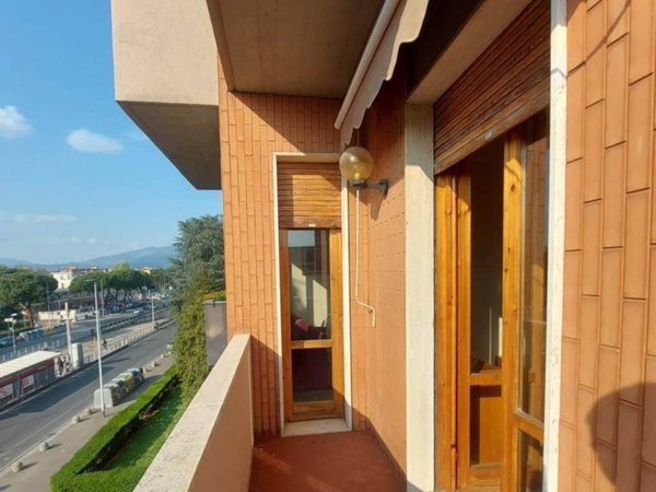 appartamento in vendita a Firenze in zona Isolotto