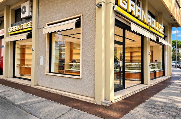 attivita commerciale in vendita a Firenze in zona Coverciano