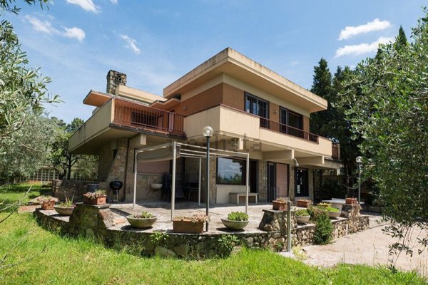 casa indipendente in vendita a Firenze in zona Serpiolle