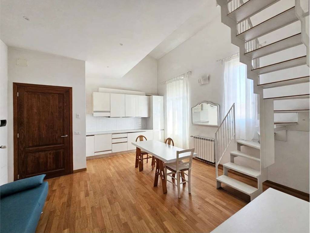 appartamento in vendita a Firenze in zona Pignone