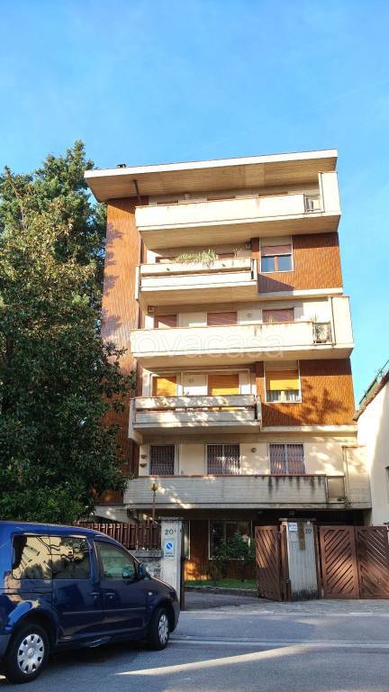 appartamento in vendita a Firenze in zona Coverciano