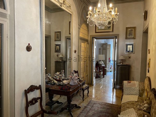 appartamento in vendita a Firenze in zona Centro Santa Maria Novella