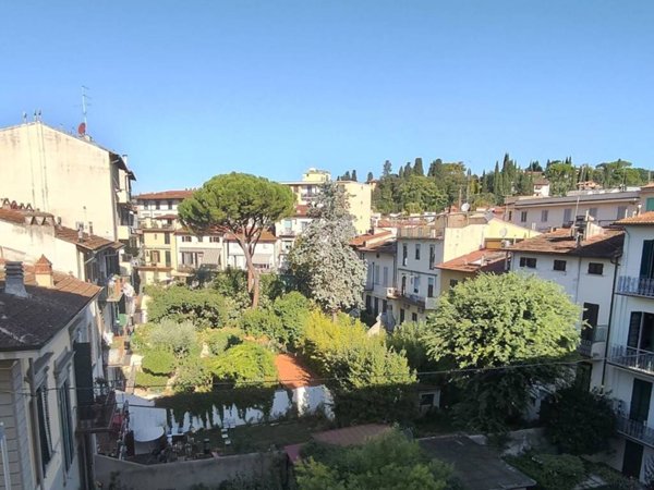 appartamento in vendita a Firenze in zona Campo di Marte